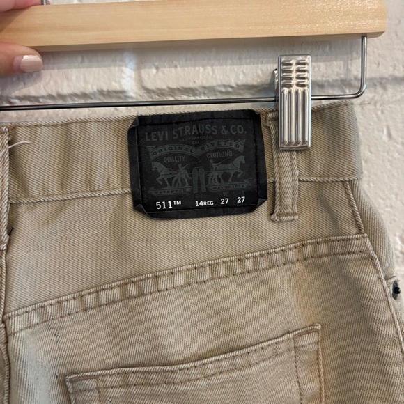 Levi’s 511 jeans in cream - Picture 3 of 5